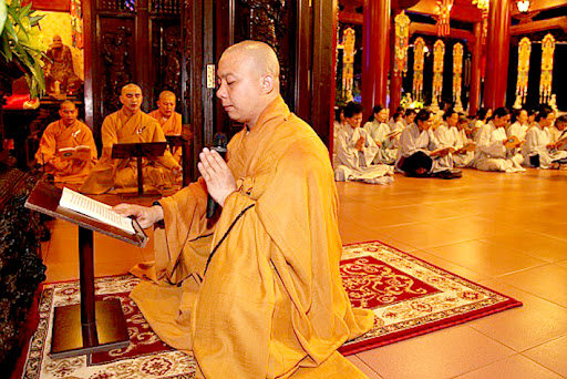 Cách tụng kinh, trì chú, niệm Phật trong nghi lễ Phật giáo